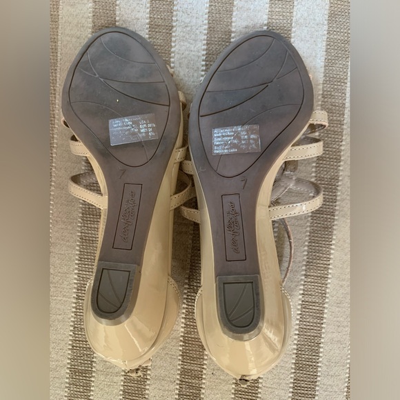 Dexflex Comfort Tan Cream Sandals SIZE 7 - Picture 7 of 7